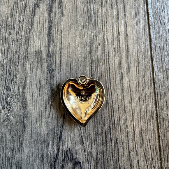 Gucci Authentic Heart Lightning Bolt Charm NEW - Picture 2 of 4